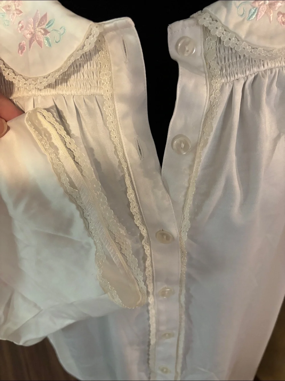 Vintage Intimate Essentials White Embroidered Satin Nightgown Grannycore 2X NWOT